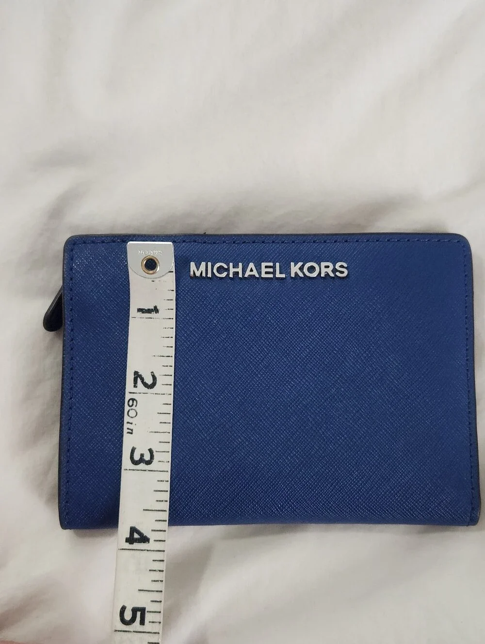 Michael Kors Jet Set Travel Saffiano Leather Bifold Zipper Wallet Blue